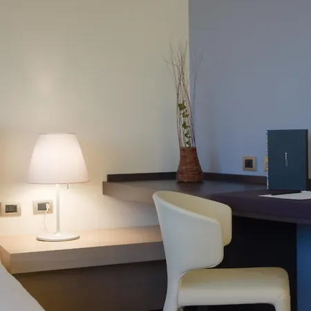 Hotel T 4*