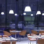 T Ξενοδοχείο