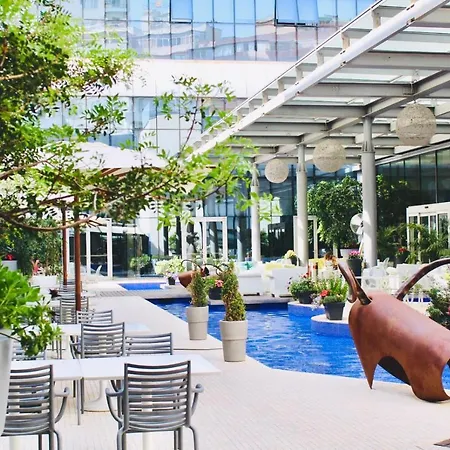 T Hotel 4*