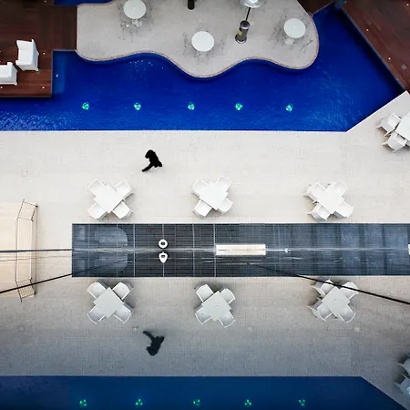 T Hotel