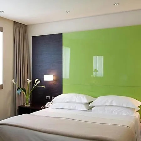Hotel T 4*
